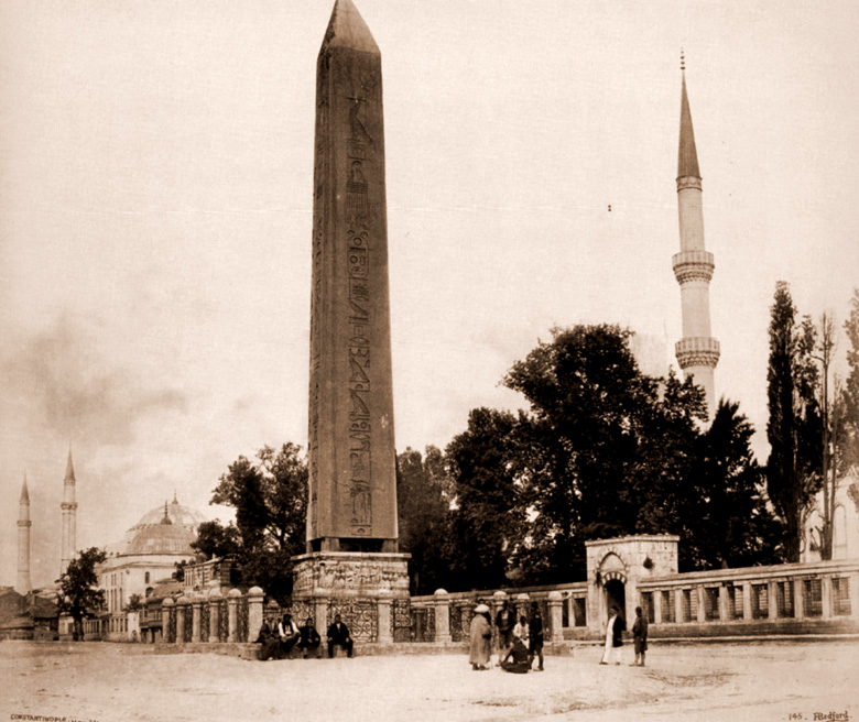 Obelisk-3.jpg